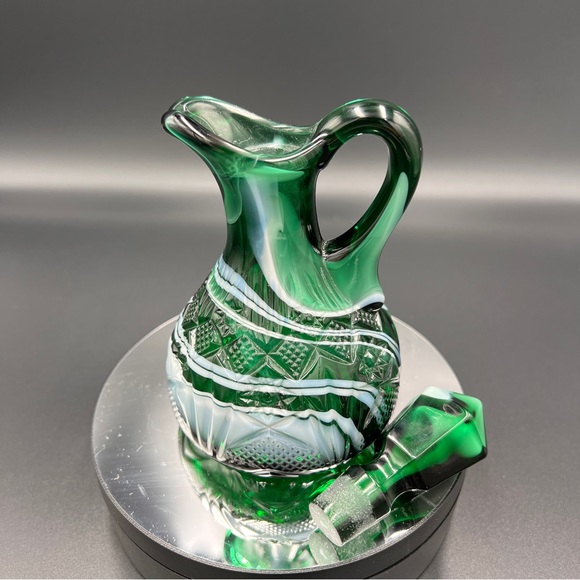 Vintage Cruet Green Slag Diamond - Picture 5 of 7